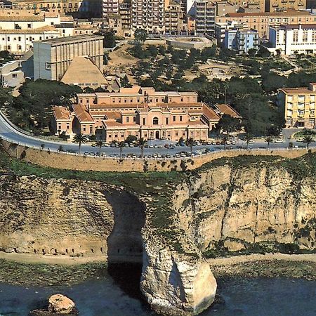 Mediterraneo Residence Шака Екстериор снимка